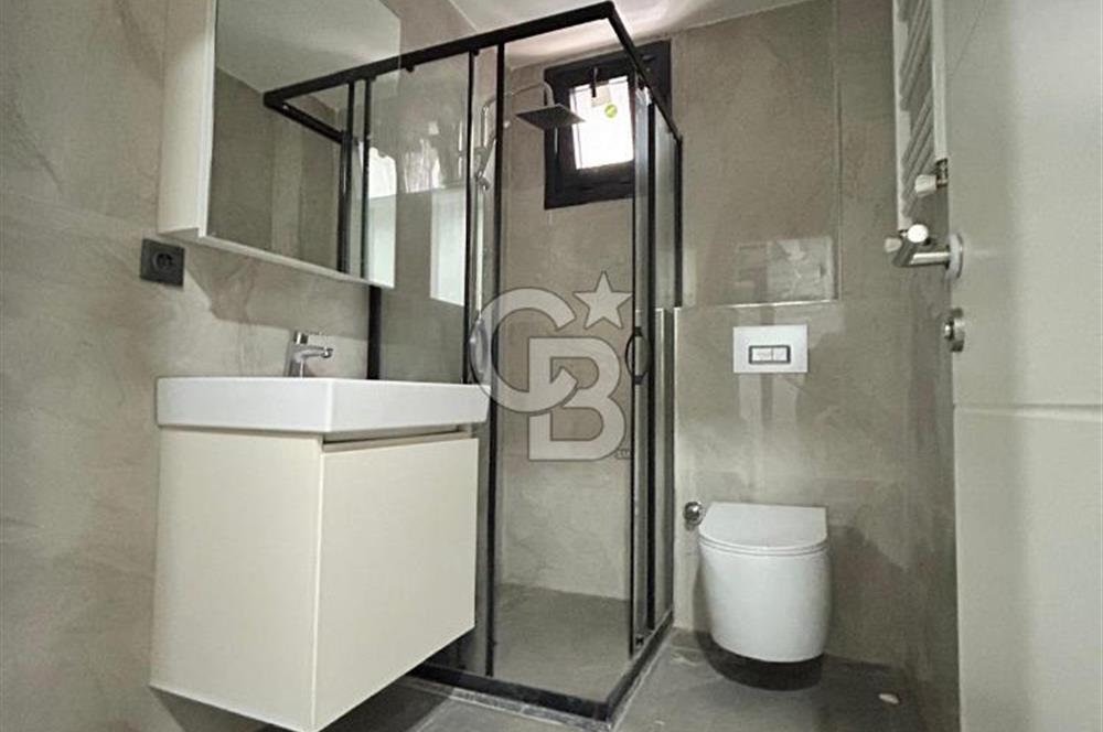 Suadiye'de sıfır caddeye yakın merkezi konum 2+1 daire