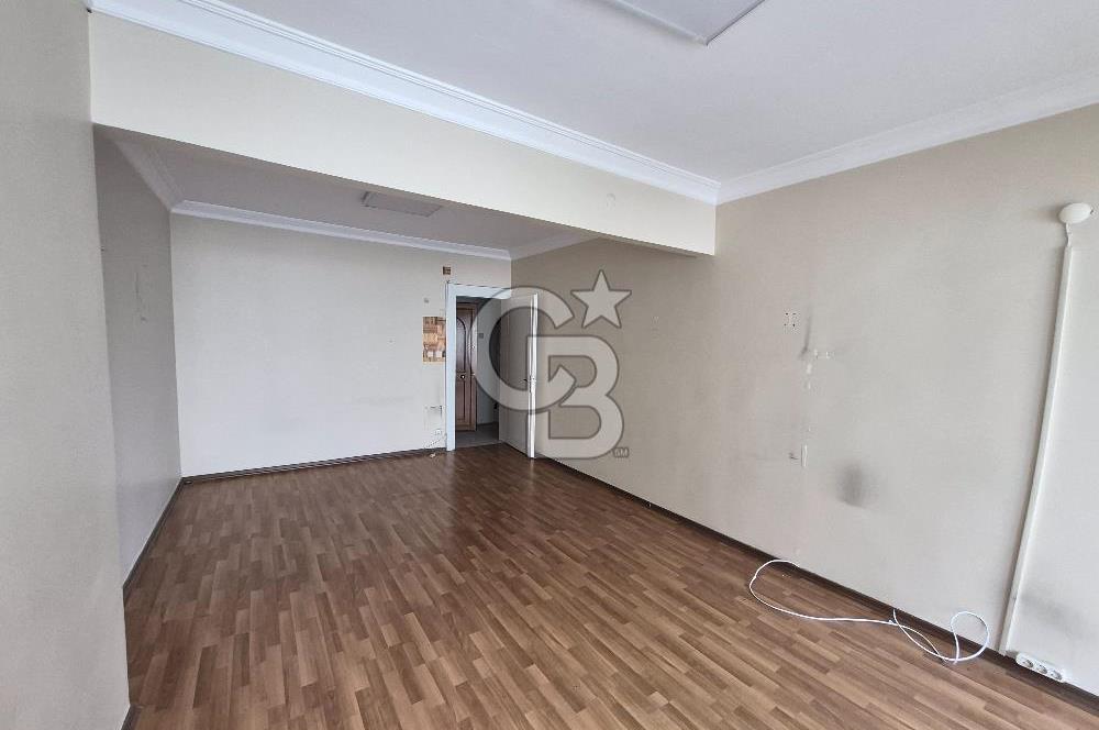 Kızıltoprakta Bağdat Caddesi Üzerinde Kiralık Ofis 