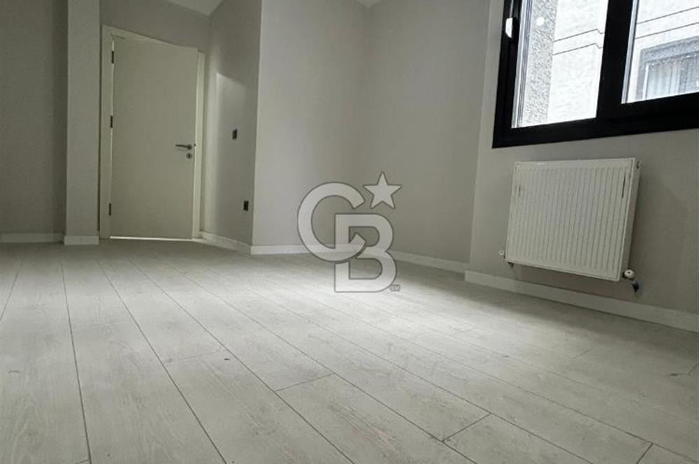 Suadiye'de sıfır caddeye yakın merkezi konum 2+1 daire
