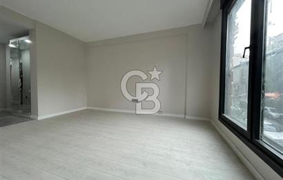 Suadiye'de sıfır caddeye yakın merkezi konum 2+1 daire