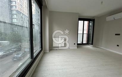 Suadiye'de sıfır caddeye yakın merkezi konum 2+1 daire