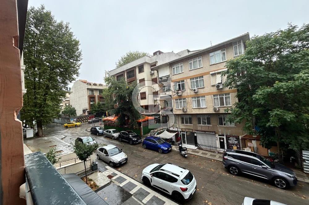 Suadiye'de sıfır caddeye yakın merkezi konum 2+1 daire