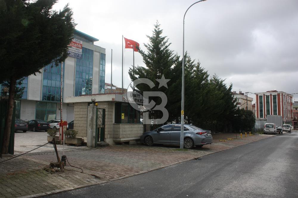 ATAŞEHİR ARAÇ GİRİŞLİ 3.300 M² ÜRETİM MONTAJ DEPO TESİSİ