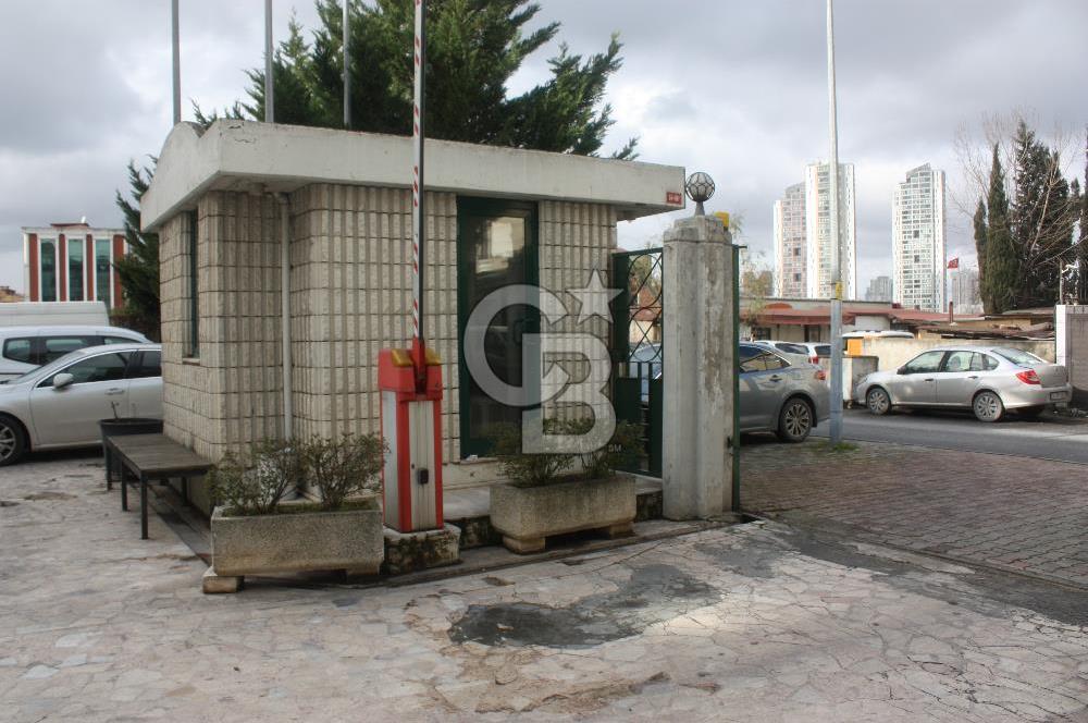 ATAŞEHİR ARAÇ GİRİŞLİ 3.300 M² ÜRETİM MONTAJ DEPO TESİSİ