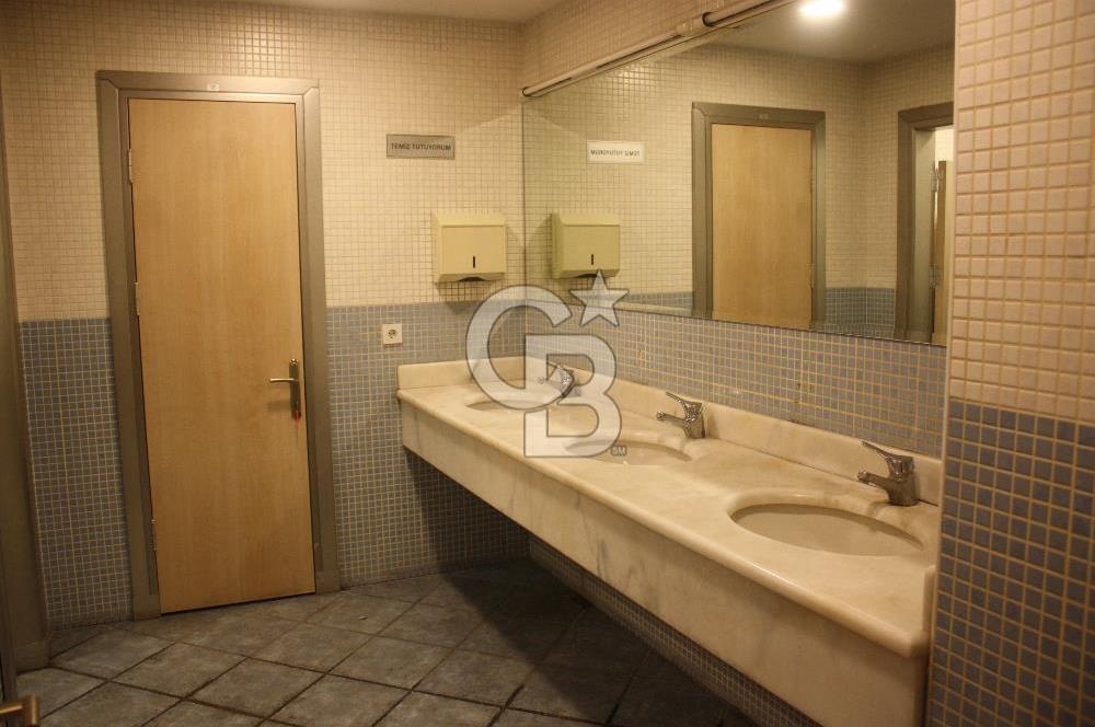 ATAŞEHİR ARAÇ GİRİŞLİ 3.300 M² ÜRETİM MONTAJ DEPO TESİSİ