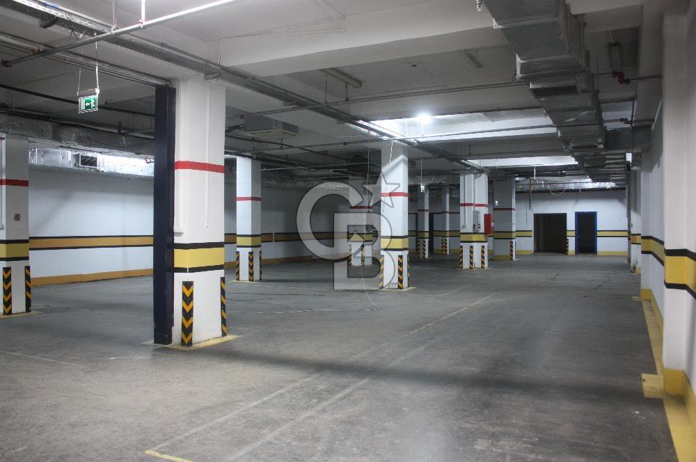 ATAŞEHİR ARAÇ GİRİŞLİ 3.300 M² ÜRETİM MONTAJ DEPO TESİSİ