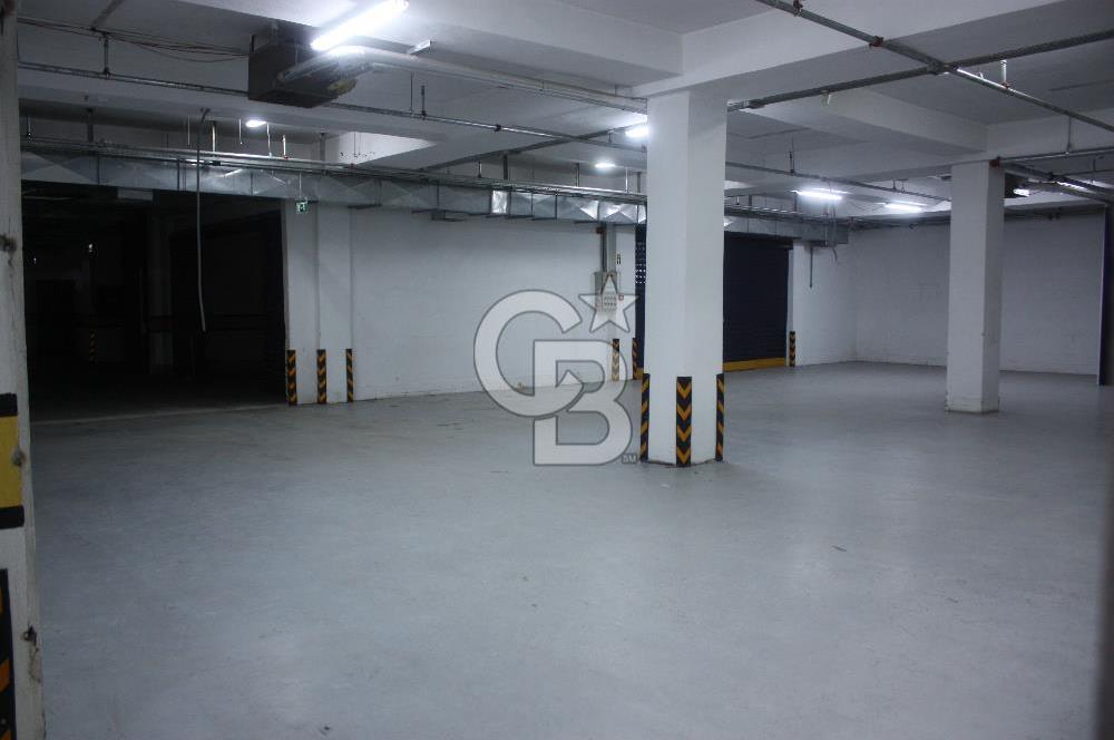 ATAŞEHİR ARAÇ GİRİŞLİ 3.300 M² ÜRETİM MONTAJ DEPO TESİSİ