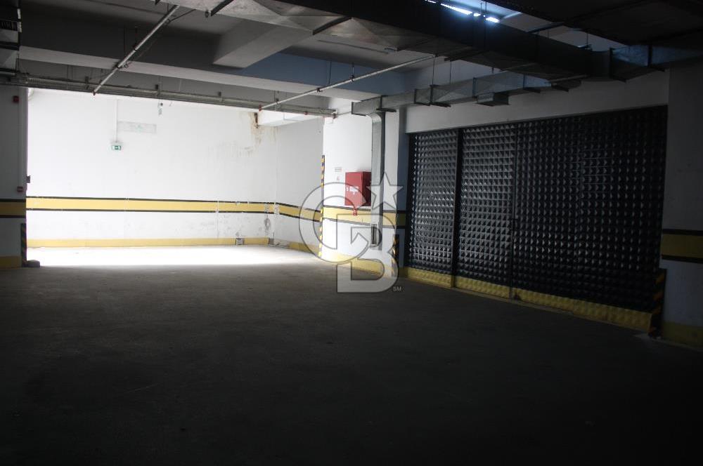 ATAŞEHİR ARAÇ GİRİŞLİ 3.300 M² ÜRETİM MONTAJ DEPO TESİSİ