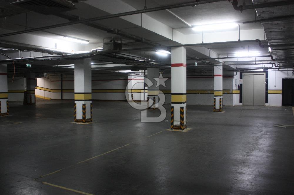 ATAŞEHİR ARAÇ GİRİŞLİ 3.300 M² ÜRETİM MONTAJ DEPO TESİSİ