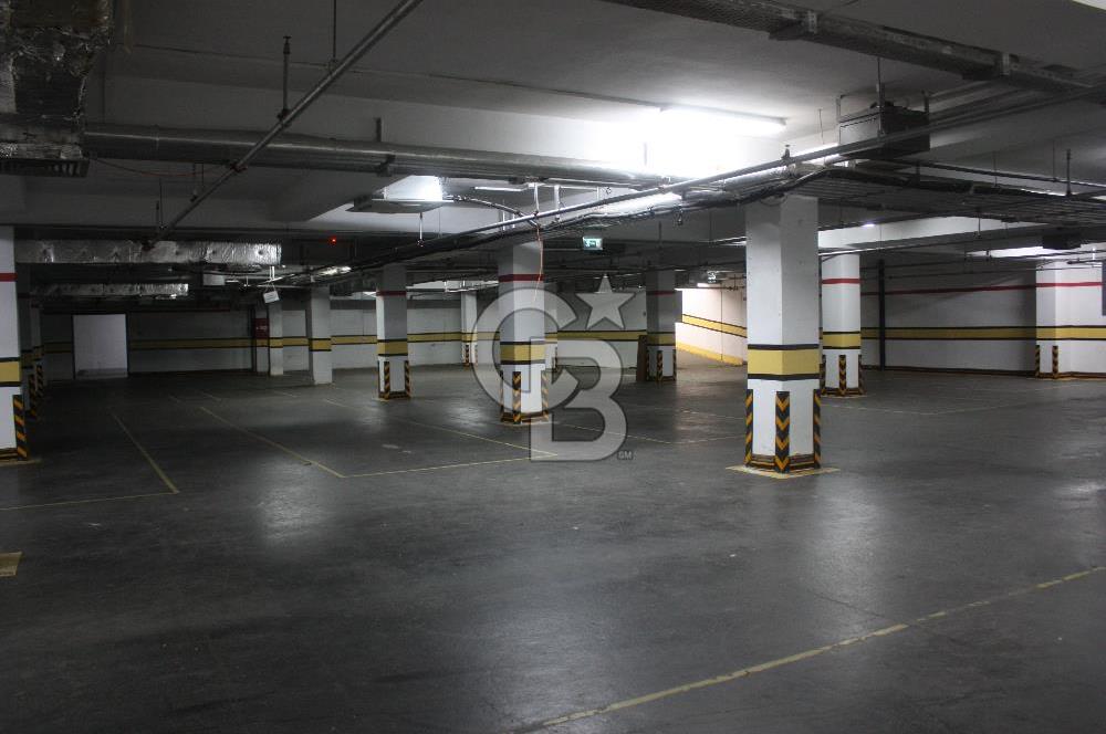ATAŞEHİR ARAÇ GİRİŞLİ 3.300 M² ÜRETİM MONTAJ DEPO TESİSİ