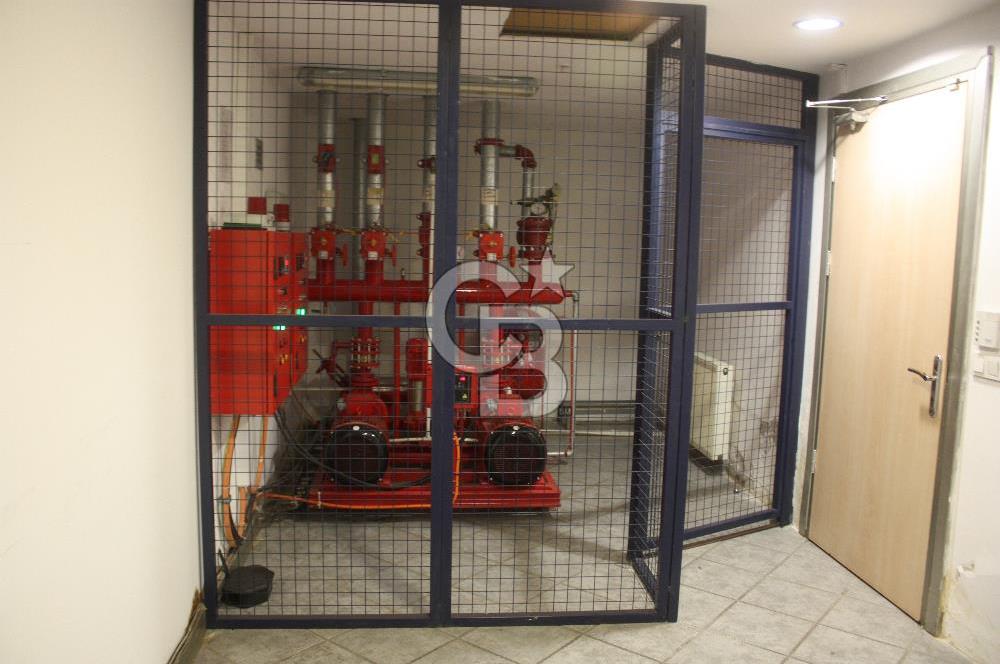 ATAŞEHİR ARAÇ GİRİŞLİ 3.300 M² ÜRETİM MONTAJ DEPO TESİSİ