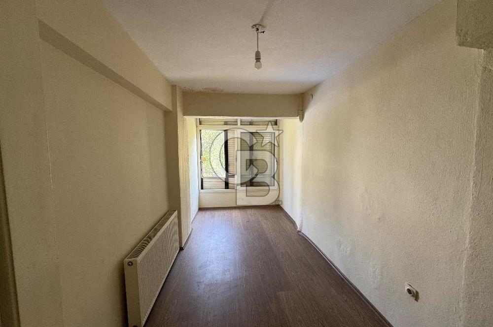 Çiğli Ataşehir’de kiralık 3 + 1 daire ara kat