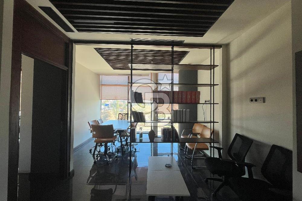 1071 USTA PLAZA'DA 1+1 EŞYALI KİRALIK OFİS