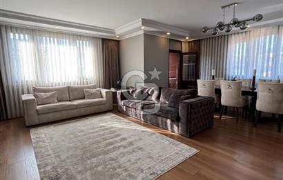 Acıbadem Nişantaşında Çamlıca Manzaralı Çatı Dubleksi 