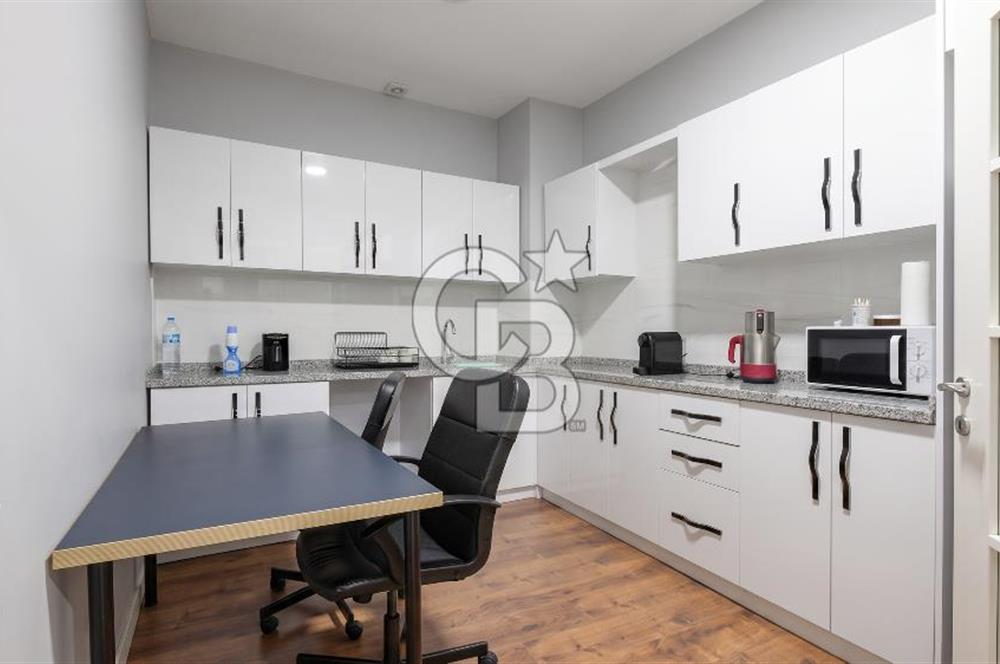 BİÇEN PLAZADA İŞİNİZE DEĞER KATACAK SATILIK PRESTİJLİ OFİS