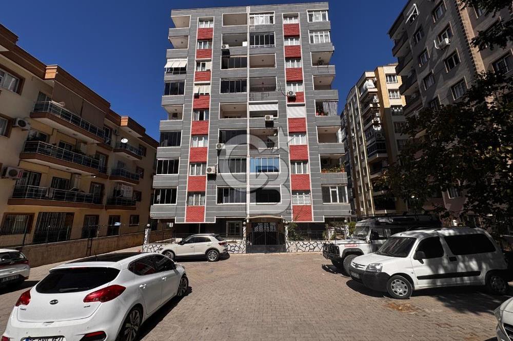 BUCA YILDIZ MAH SİTE İÇERİSİNDE 3.KAT 3+1 115m2 D.GAZLI OTOPARKL