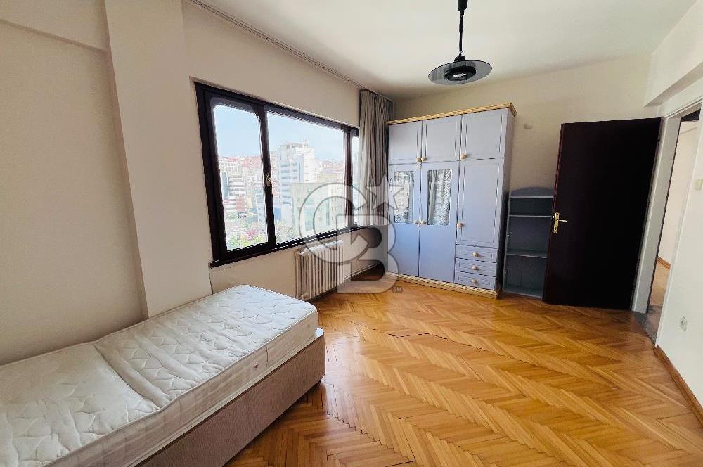 NİŞANTAŞI TEŞVİKİYEDE VALİKONAĞINA 50 MT.200 M² NET GENİŞ 3+1