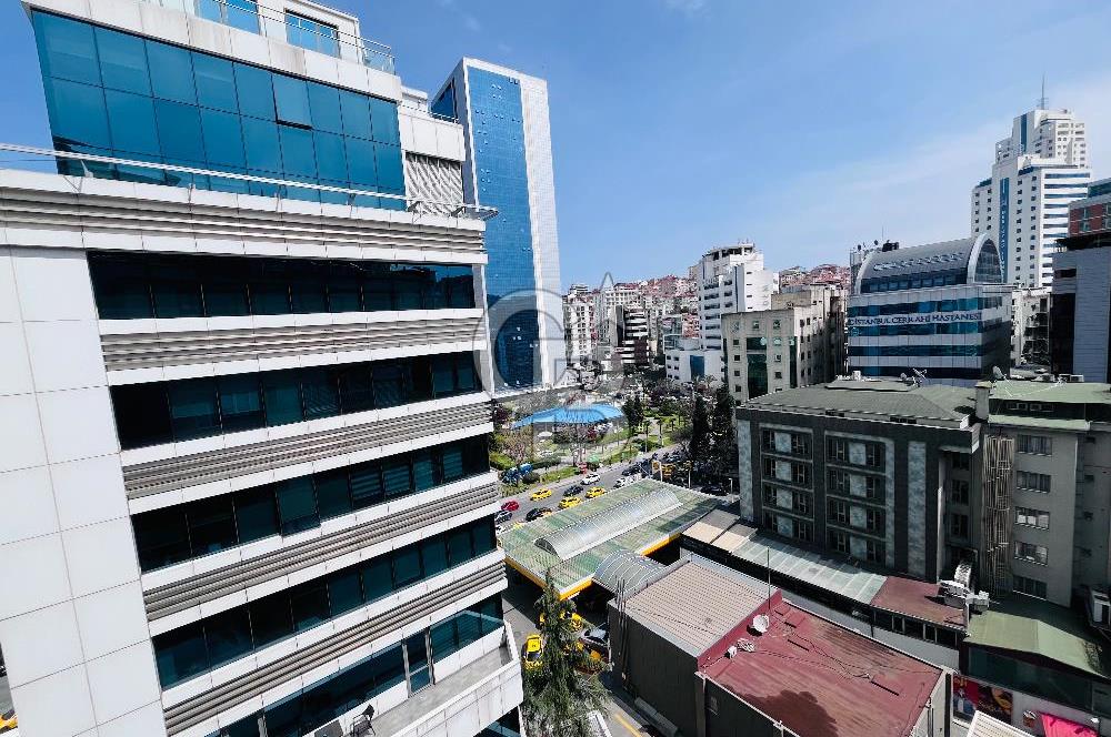 NİŞANTAŞI TEŞVİKİYEDE VALİKONAĞINA 50 MT.200 M² NET GENİŞ 3+1