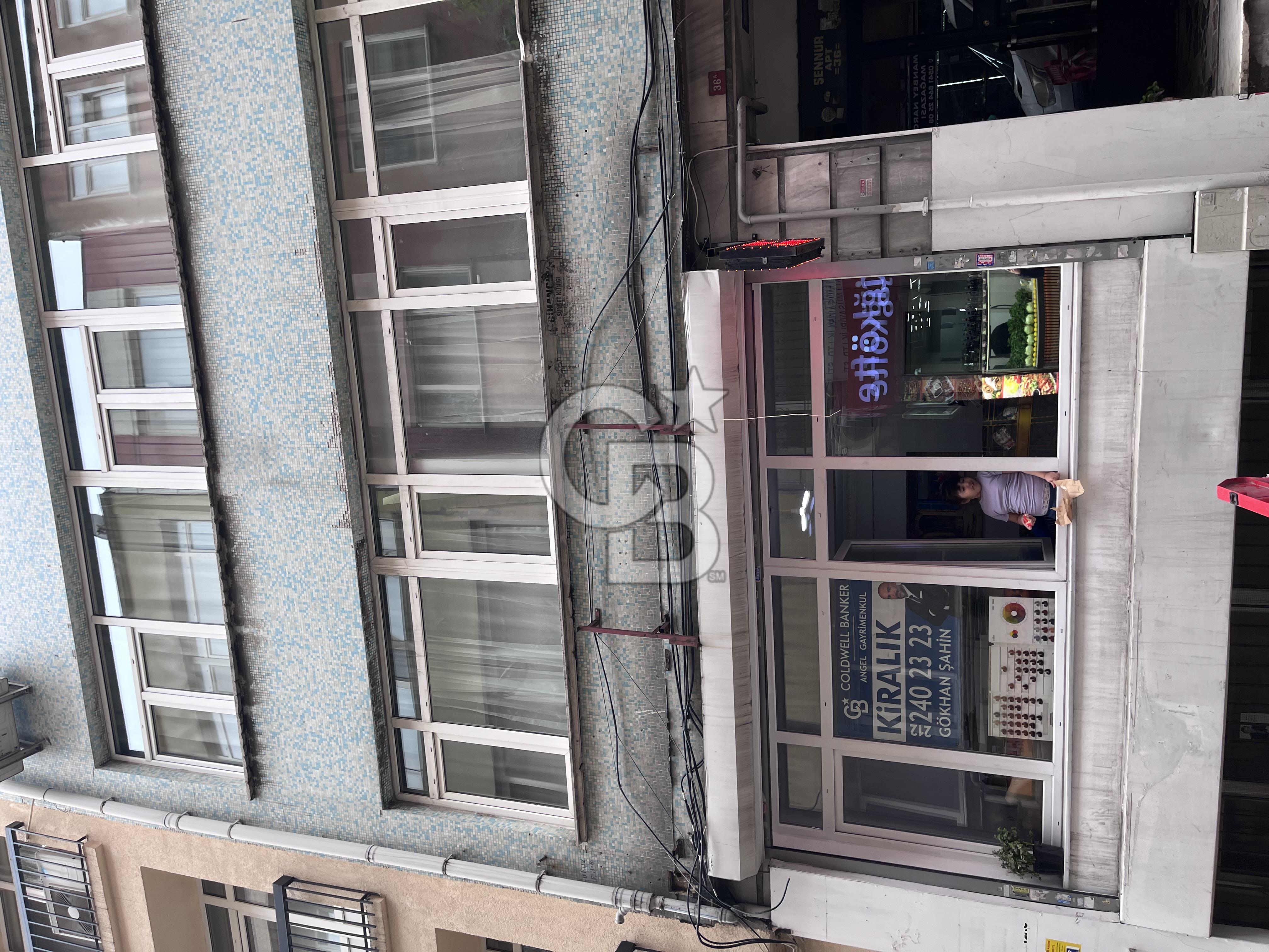 ŞİŞLİ HASAT SOKAKTA BİRÇOK İŞ KOLUNA UYGUN KİRALIK