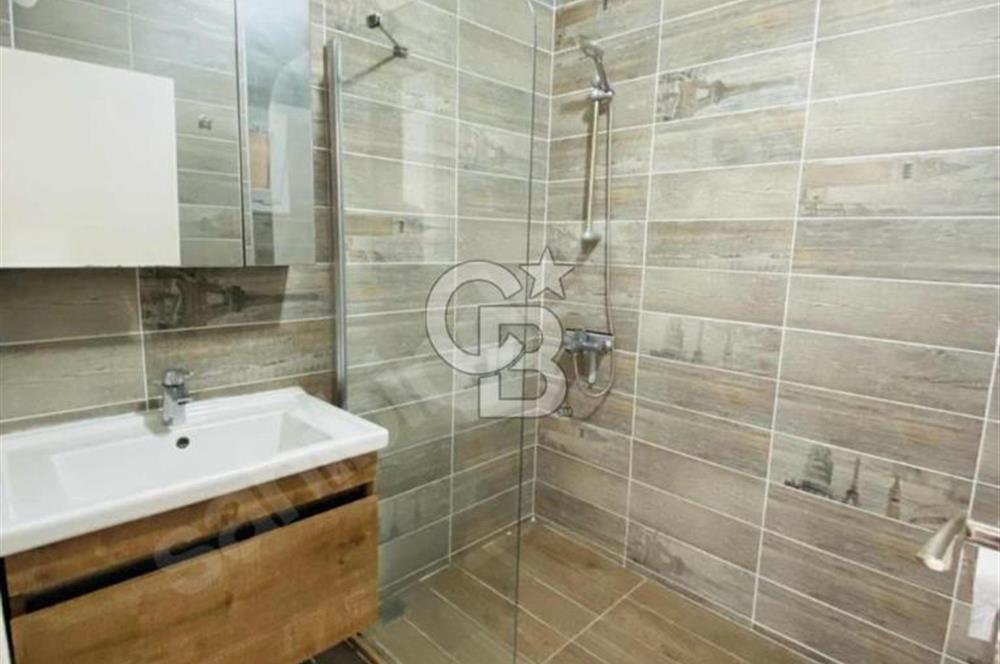Denize sıfır sitede köşe başı 4+1 villa