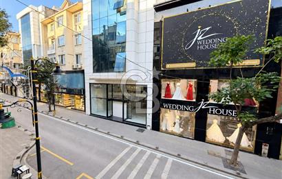 Pendik Çarşının Merkezinde Cadde Cepheli Satılık 4 Dükkân