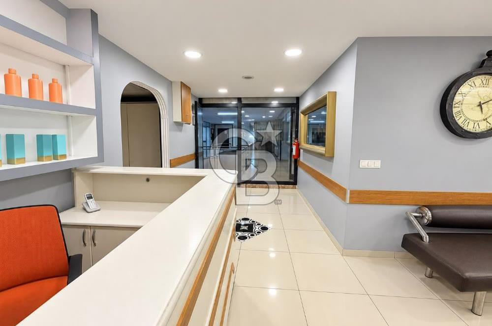 Pendik Çarşının Merkezinde Cadde Cepheli Satılık 4 Dükkân