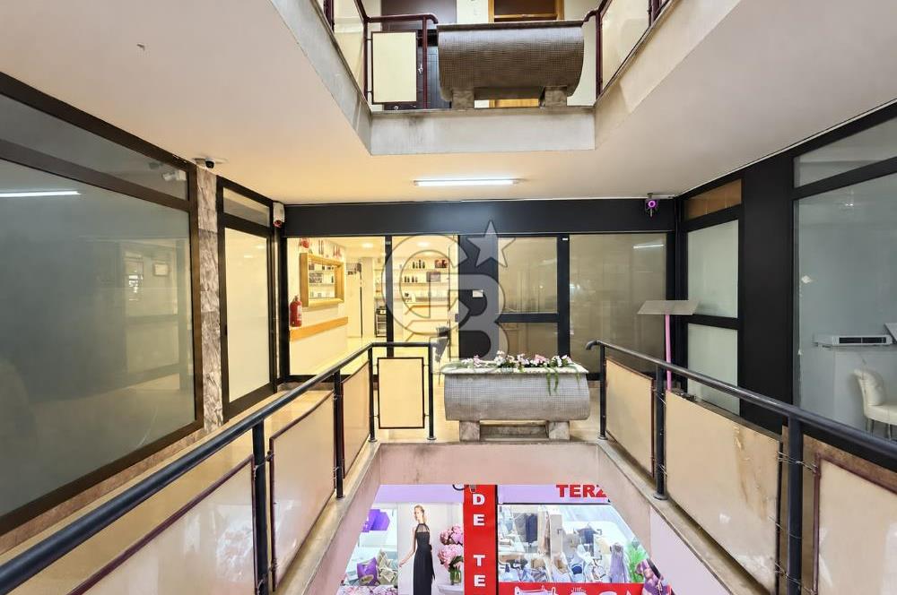 Pendik Çarşının Merkezinde Cadde Cepheli Satılık 4 Dükkân