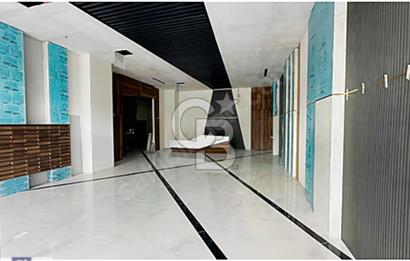 Metafor Rezidans'ta Manzaralı Balkonlu 2+1 Sıfır OFİS