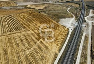 GÜMÜŞYAKA' DA TEK TAPU SULAMA KANALI YAKINI TARLA 25.327M2 - 1 - 374883