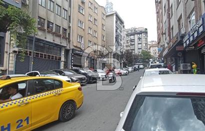 ANA CADDE ÜZERİNDE 200 M2 SATILIK DÜKKAN