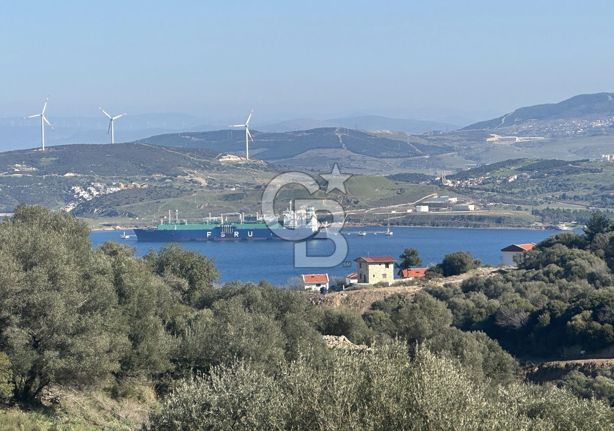 Foça YeniFoça Cumhuriyet mahallesi deniz manzaralı arsa