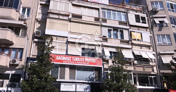 CB KiNG'DEN ANAFARTALAR CADDESİ'NDE SATILIK EŞYALI 2+1 DAİRE - 374935