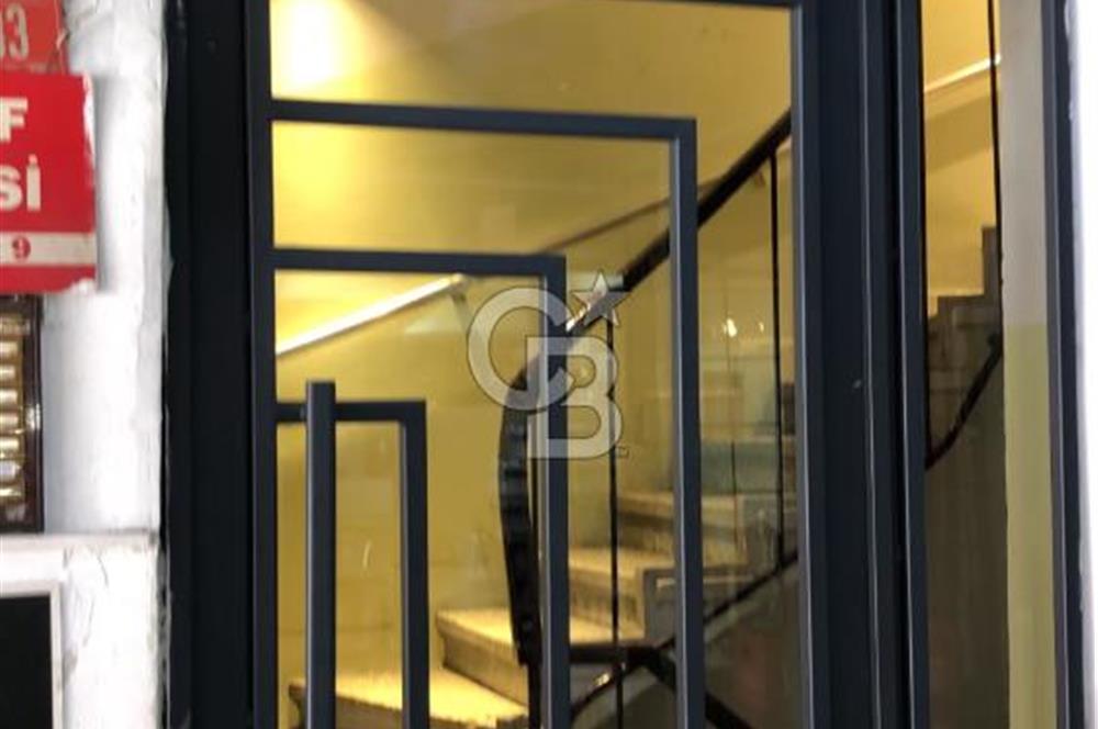 CB KiNG'DEN ANAFARTALAR CADDESİ'NDE SATILIK EŞYALI 2+1 DAİRE