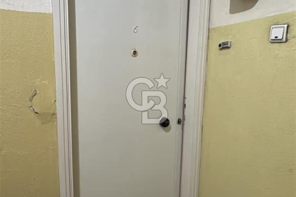 CB KiNG'DEN ANAFARTALAR CADDESİ'NDE SATILIK EŞYALI 2+1 DAİRE