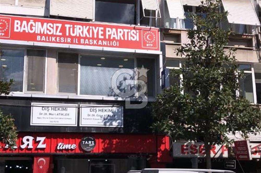 CB KiNG'DEN ANAFARTALAR CADDESİ'NDE SATILIK EŞYALI 2+1 DAİRE