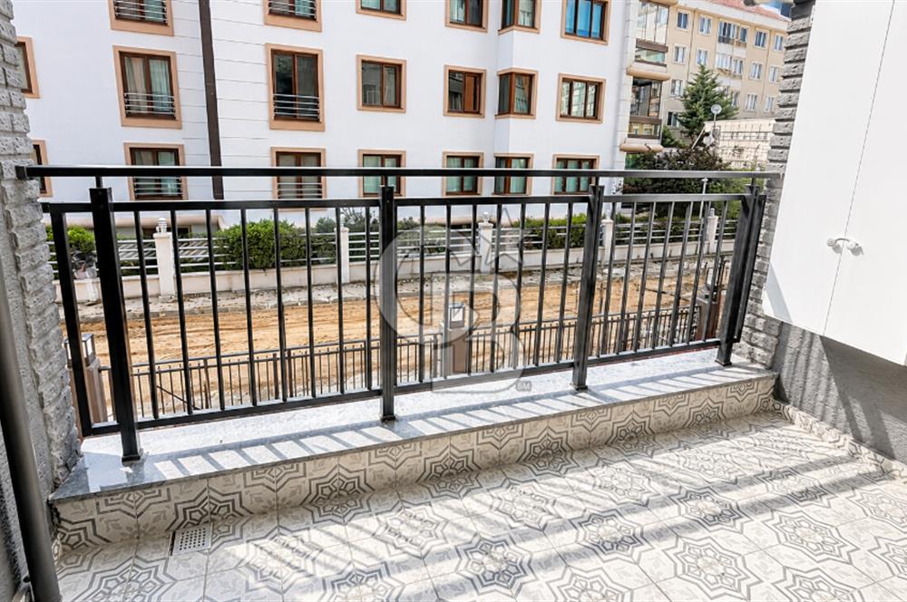 BALKONLU AÇIK MUTFAKLI 2+1 LÜX SİTEDE ULAŞIM AVANTAJLI DAİRE