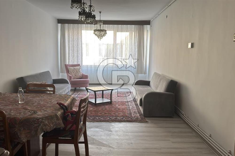 CB KiNG'DEN ANAFARTALAR CADDESİ'NDE SATILIK EŞYALI 2+1 DAİRE
