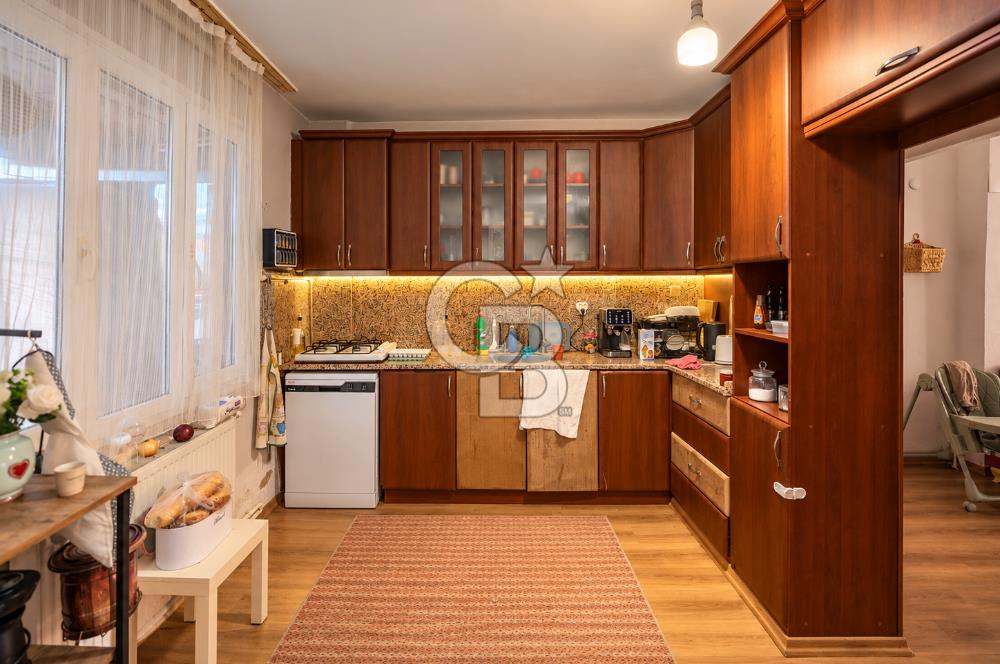 GAZİEMİR SARNIÇ'TA 4+1 MÜSTAKİL DUBLEKS SATILIK DOĞALGAZLI 180m2 VİLLA