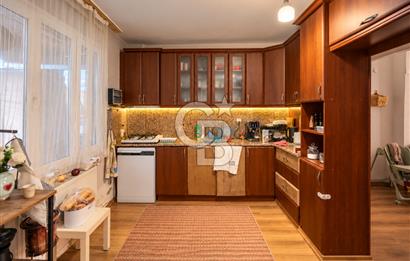 GAZİEMİR SARNIÇ'TA 4+1 MÜSTAKİL DUBLEKS SATILIK DOĞALGAZLI 180m2 VİLLA