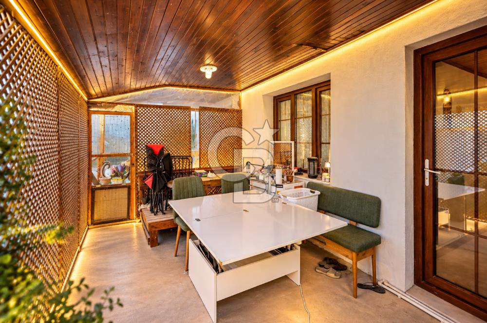 GAZİEMİR SARNIÇ'TA 4+1 MÜSTAKİL DUBLEKS SATILIK DOĞALGAZLI 180m2 VİLLA
