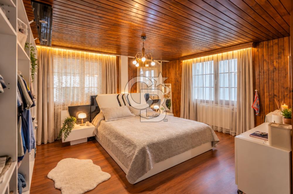 GAZİEMİR SARNIÇ'TA 4+1 MÜSTAKİL DUBLEKS SATILIK DOĞALGAZLI 180m2 VİLLA