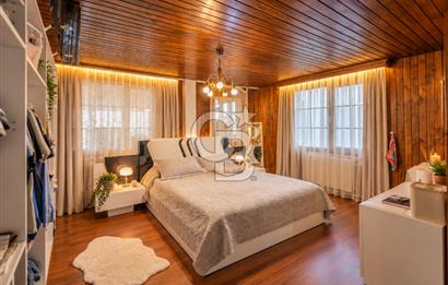 GAZİEMİR SARNIÇ'TA 4+1 MÜSTAKİL DUBLEKS SATILIK DOĞALGAZLI 180m2 VİLLA