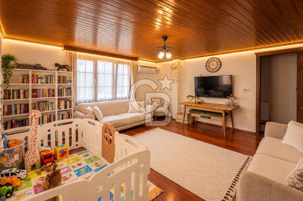 GAZİEMİR SARNIÇ'TA 4+1 MÜSTAKİL DUBLEKS SATILIK DOĞALGAZLI 180m2 VİLLA