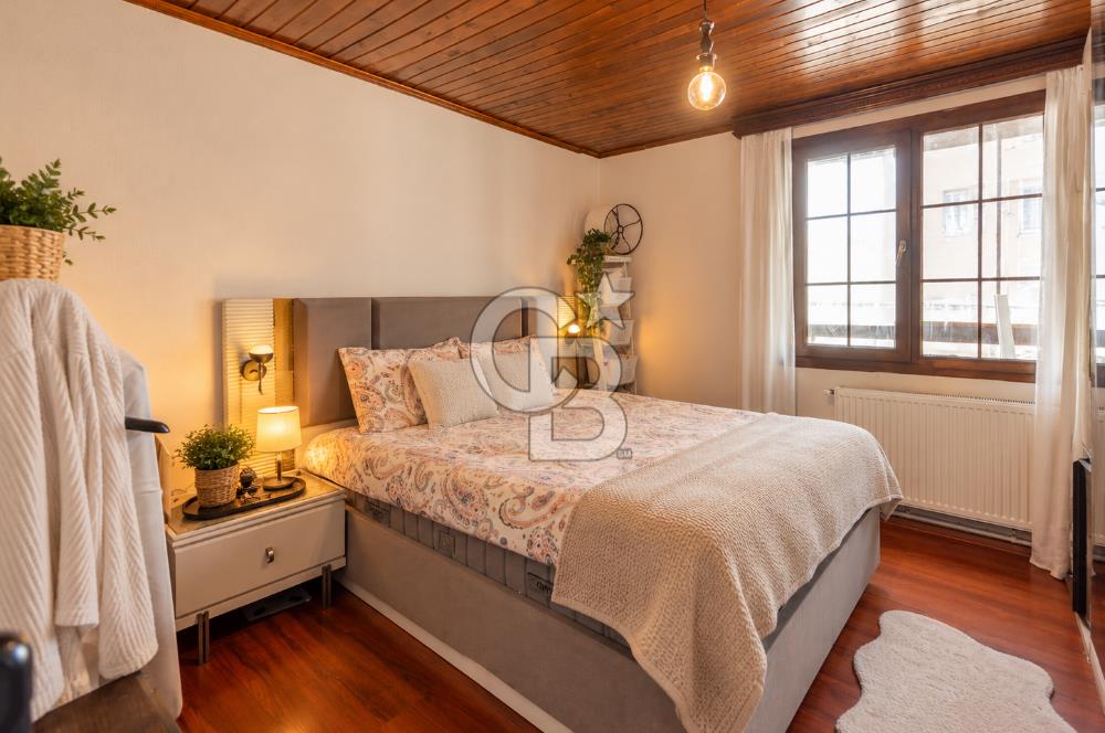 GAZİEMİR SARNIÇ'TA 4+1 MÜSTAKİL DUBLEKS SATILIK DOĞALGAZLI 180m2 VİLLA