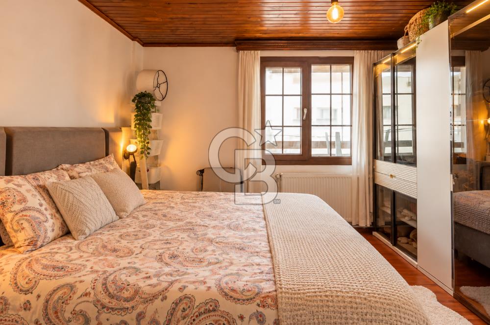 GAZİEMİR SARNIÇ'TA 4+1 MÜSTAKİL DUBLEKS SATILIK DOĞALGAZLI 180m2 VİLLA