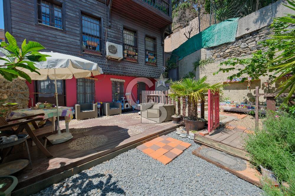 ARNAVUTKÖY'DE BOĞAZ MANZARALI KİRALIK DUBLEX DAİRE