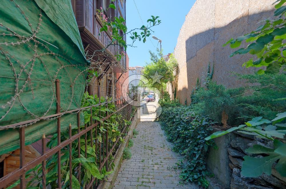 ARNAVUTKÖY'DE BOĞAZ MANZARALI KİRALIK DUBLEX DAİRE