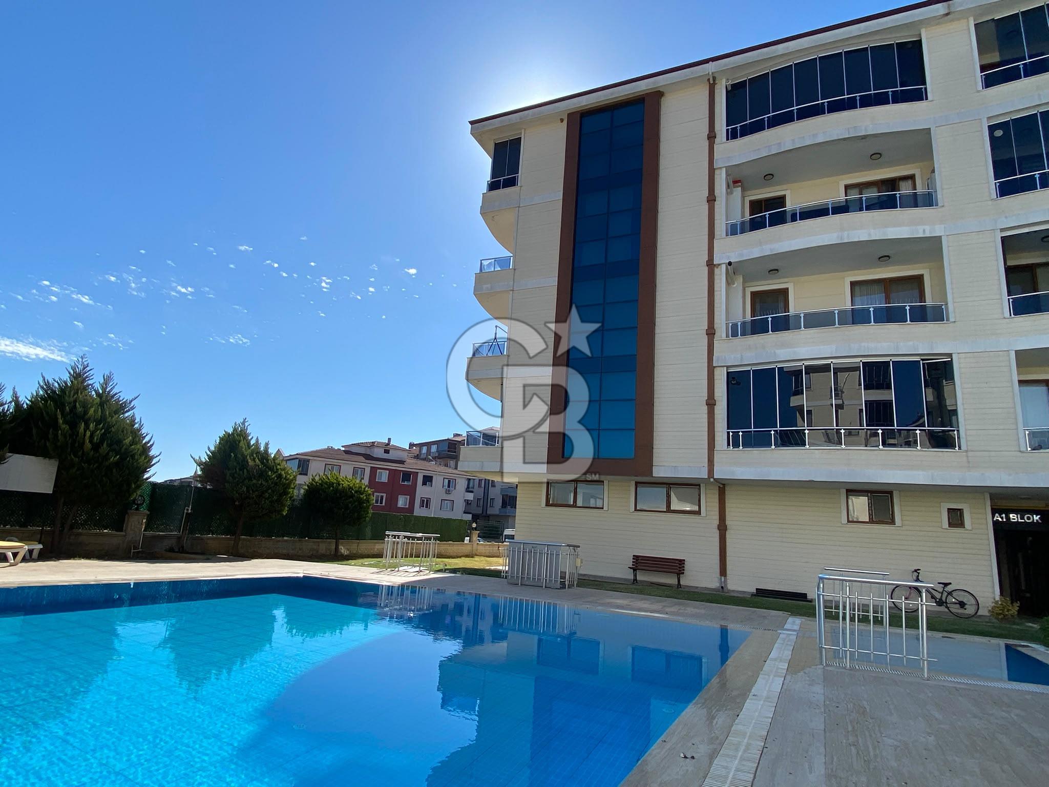 GÖMEÇ KEMALPAŞA'DA HAVUZLU 3 + 1 DAIRE