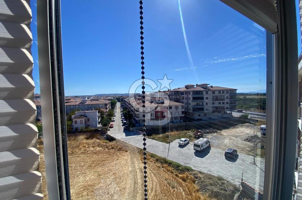 GÖMEÇ KEMALPAŞA'DA HAVUZLU 3 + 1 DAIRE