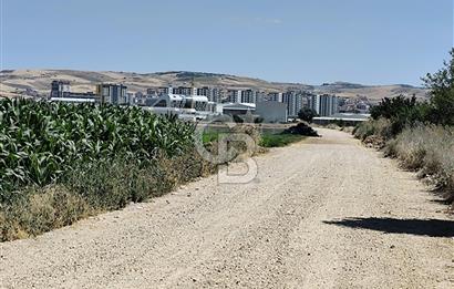 ESENBOĞA YOLU YAKINI İMARA YAKIN YÜKSEK KAZANÇ POTANSİYELİ TARLA